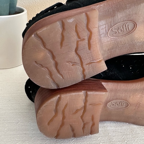 New Sofft Suede Lazer Cutout Leather Distracted Booties Women’s 8.5M - Picture 15 of 16